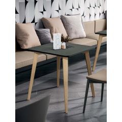 Cove tafel vierkant met onderstel hout