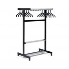 Garderoberek met kleerhangers